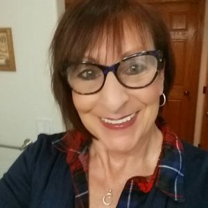 Meet your Posher, Carol